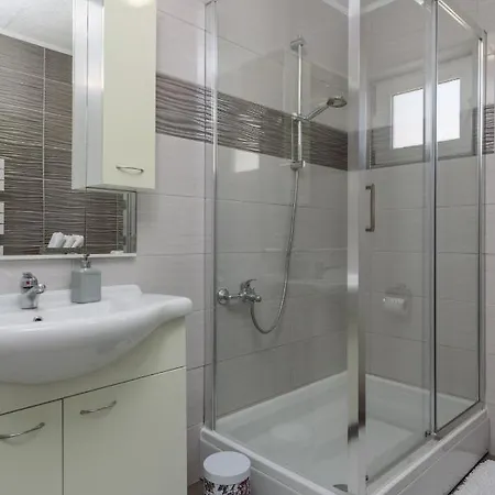 Apartment Sanda - With Pool *