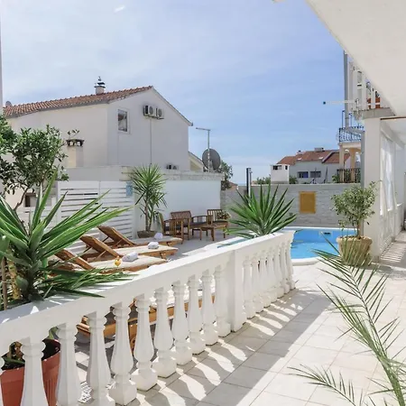 Sanda - With Pool * Trogir